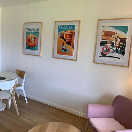 L'Appartement Vue Mer De La Villa Des Rosiers - Trouville Sur Mer Екстериор снимка