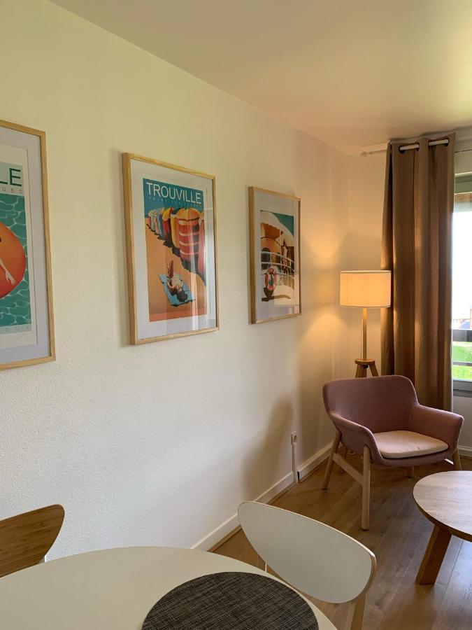 L'Appartement Vue Mer De La Villa Des Rosiers - Trouville Sur Mer Екстериор снимка