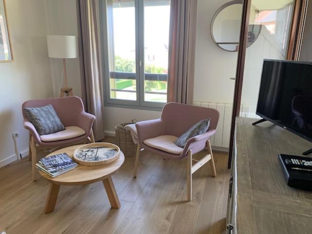 L'Appartement Vue Mer De La Villa Des Rosiers - Trouville Sur Mer Екстериор снимка